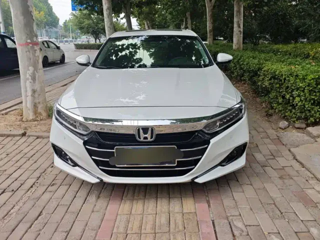 Honda Accord — Фото автомобиля 2