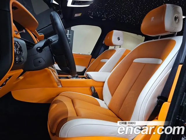 Rolls-Royce Cullinan — Фото автомобиля 11