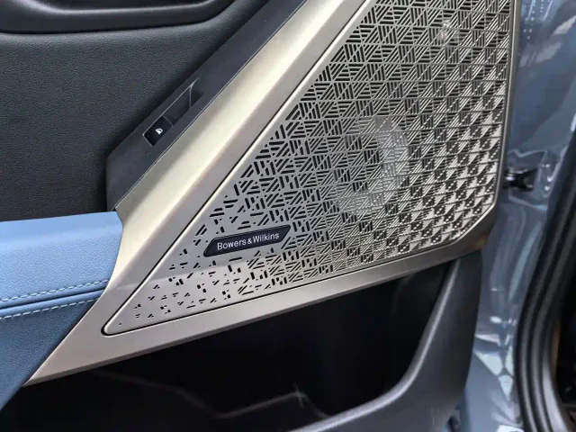 BMW 5 Series — Фото автомобиля 6