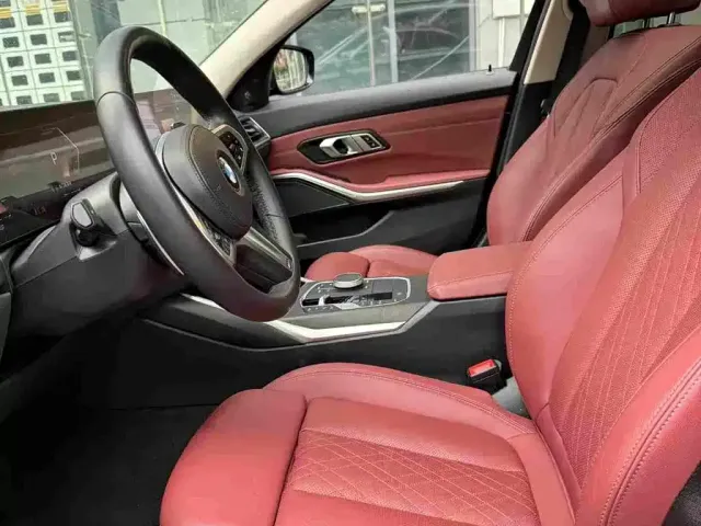 BMW BMW 3 Series 2023 325Li M Sport Black Night Package — Фото автомобиля 9