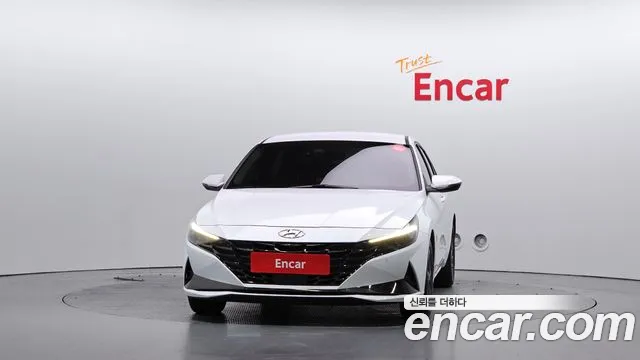 Hyundai Avante CN7 — Фото автомобиля 3
