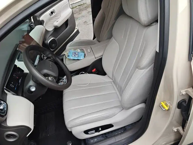 GAC Aion UT — Фото автомобиля 16