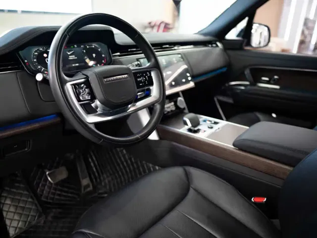 Land Rover Range Rover — Фото автомобиля 9