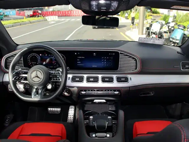 Mercedes-Benz GLE Coupe AMG — Фото автомобиля 9