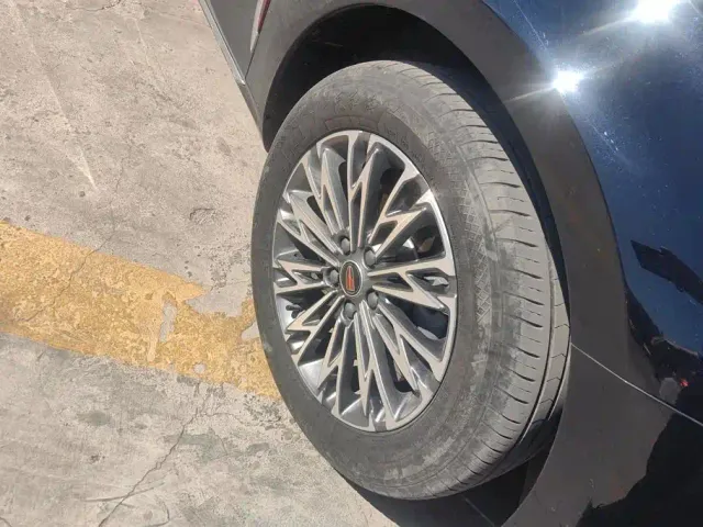 Hongqi H5 — Фото автомобиля 6