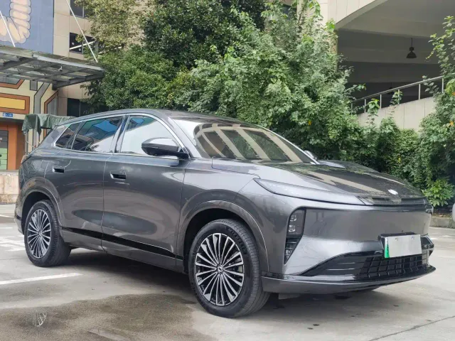 Dongfeng Aeolus L8 — Фото автомобиля 3