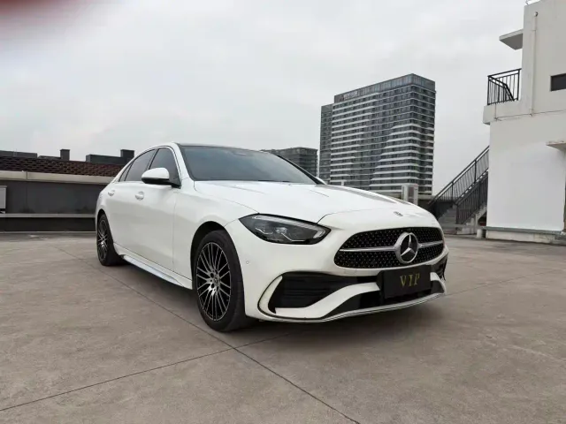 Mercedes-Benz C-Class — Фото автомобиля 2