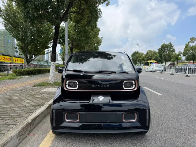 Фотография автомобиля — Baojun KiWi EV