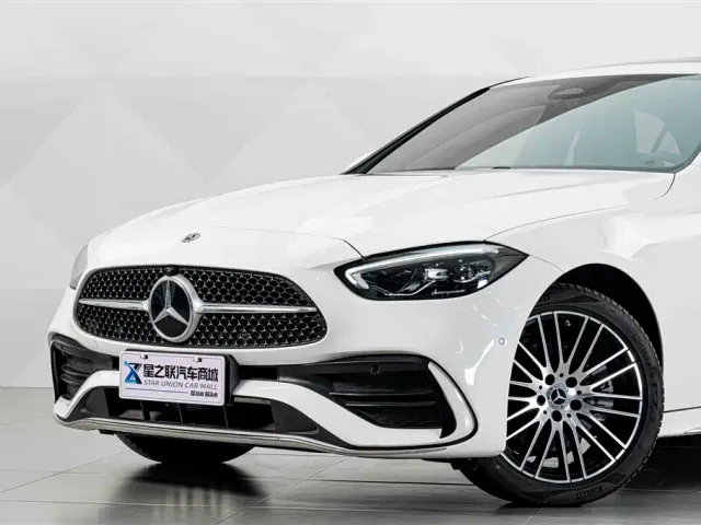 Mercedes-Benz C-Class — Фото автомобиля 3