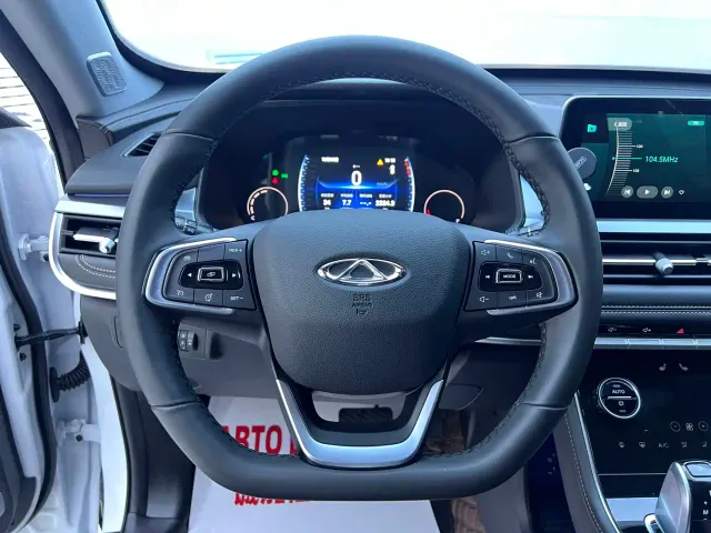 Chery Tiggo 8 — Фото автомобиля 11