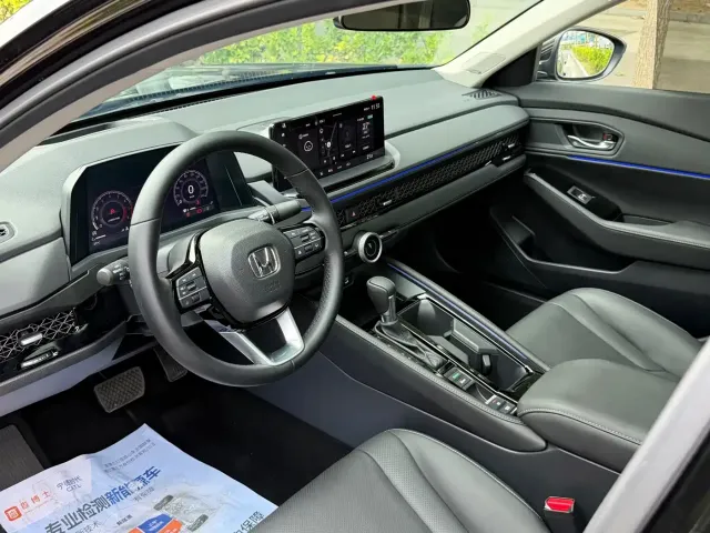 Honda Accord — Фото автомобиля 13