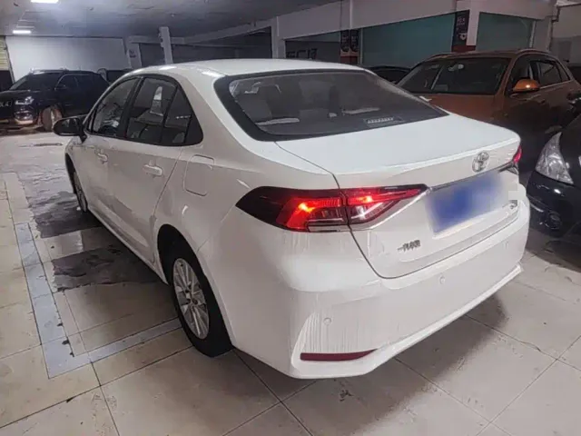 Toyota Corolla — Фото автомобиля 4
