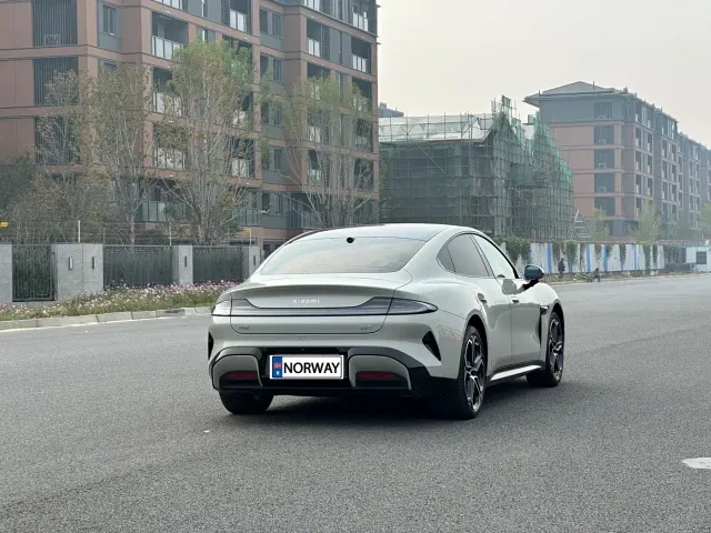 Xiaomi SU7 — Фото автомобиля 26