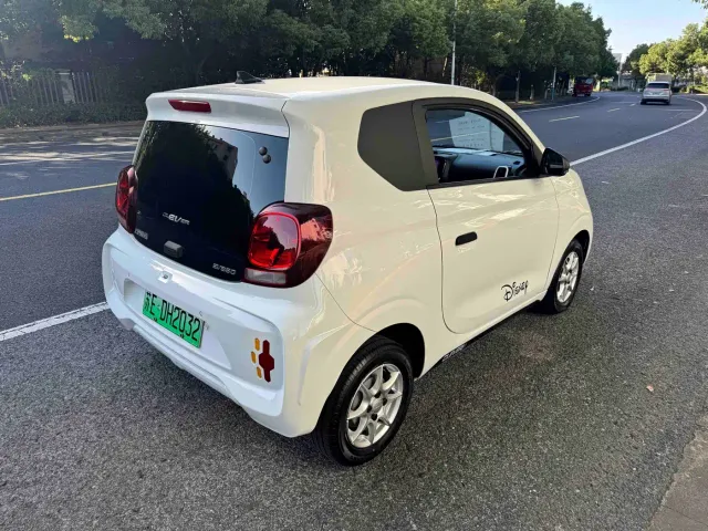 Roewe Clever — Фото автомобиля 4