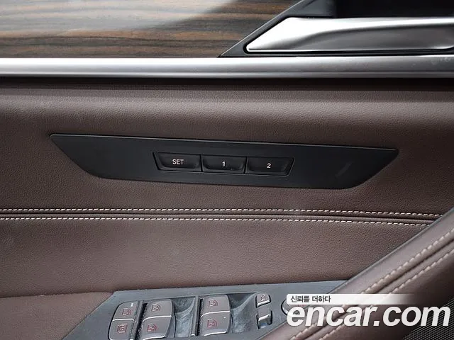 BMW 5-Series — Фото автомобиля 17