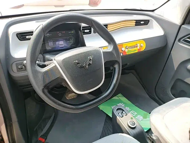 Wuling Hongguang Mini EV — Фото автомобиля 9
