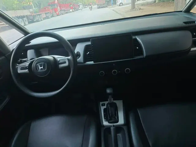 Honda Fit — Фото автомобиля 5