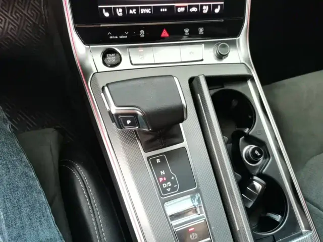 Audi A6L — Фото автомобиля 13