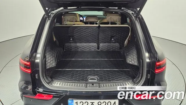 Genesis GV70 — Фото автомобиля 28