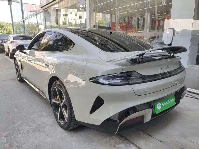 Xiaomi SU7 — Фото автомобиля 4