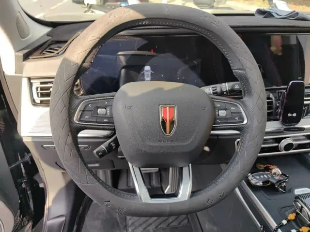 Hongqi HS5 — Фото автомобиля 6