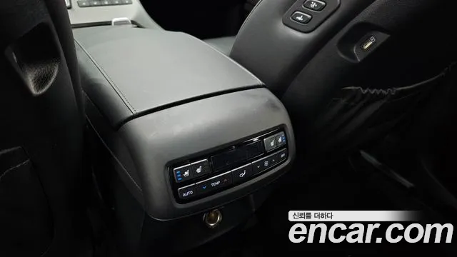 Hyundai Palisade Palisade Дизель 2.2 2WD — Фото автомобиля 15