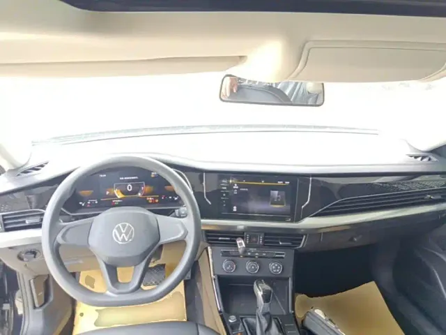 Volkswagen Passat — Фото автомобиля 9