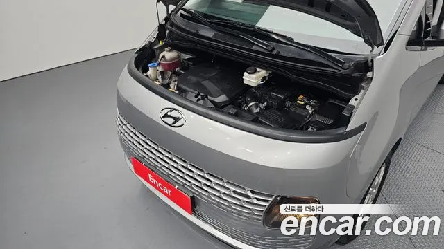 Hyundai Staria Staria — Фото автомобиля 2