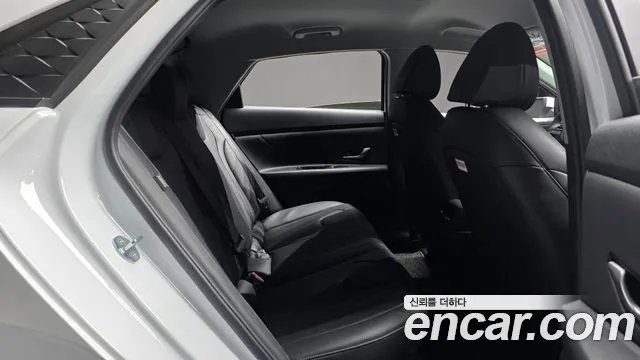 Hyundai Avante — Фото автомобиля 17