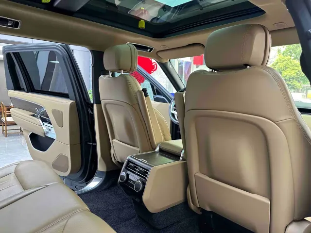 Land Rover Range Rover — Фото автомобиля 14