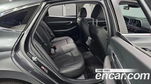 Hyundai Sonata Sonata (DN8) 2.0 LPG(Для проката) — Фото автомобиля 11