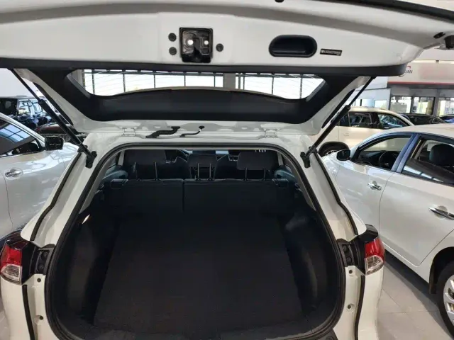 Toyota Frontlander — Фото автомобиля 14