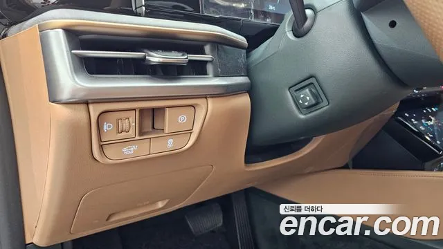 Hyundai Grandeur GN7 — Фото автомобиля 27