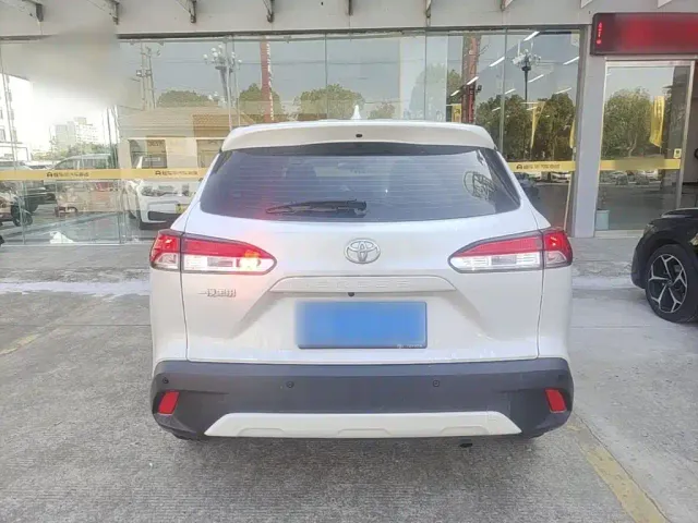 Toyota Corolla Cross — Фото автомобиля 5