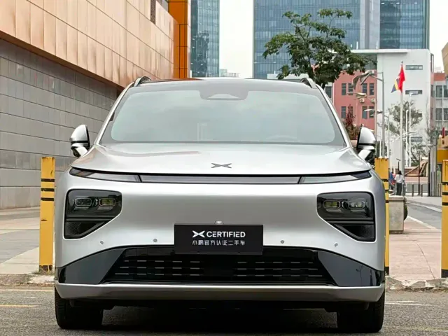 Xpeng G9 — Фото автомобиля 2
