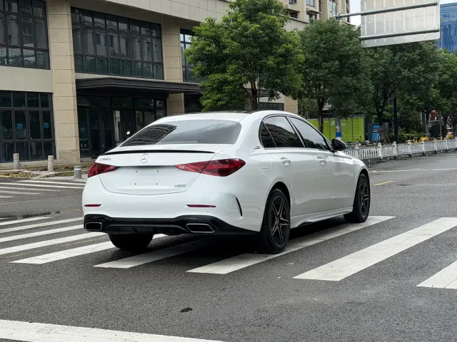 Mercedes-Benz C-Class — Фото автомобиля 12