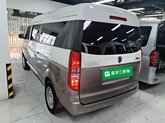 Jinbei New Hiace X30L — Фото автомобиля 4