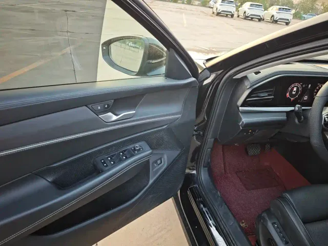 Volkswagen Passat — Фото автомобиля 11