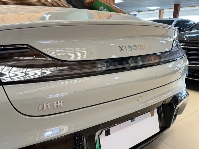 Xiaomi SU7 — Фото автомобиля 16