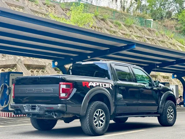 Ford F-150 Raptor — Фото автомобиля 4