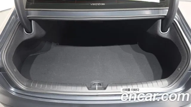 Hyundai Grandeur — Фото автомобиля 12