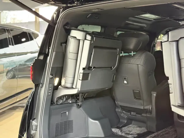Toyota Alphard 2024 Hybrid 2.5L Prestige Edition — Фото автомобиля 22