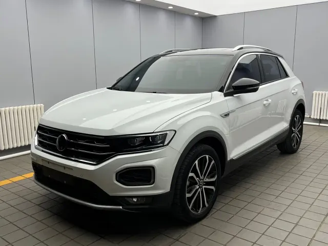Фотография автомобиля — Volkswagen T-Roc