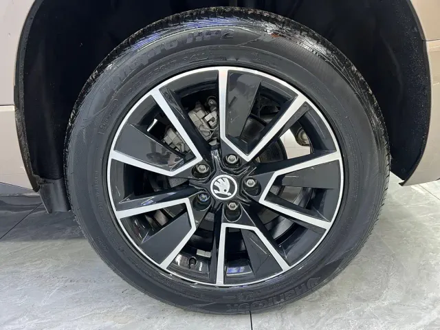 Skoda Karoq — Фото автомобиля 20