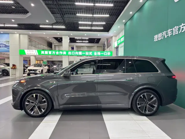 Li Auto L9 — Фото автомобиля 6