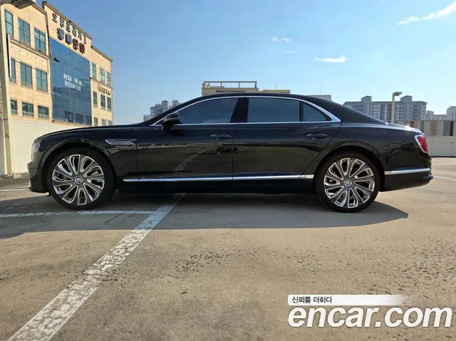 Bentley Flying Spur 4th Gen — Фото автомобиля 3