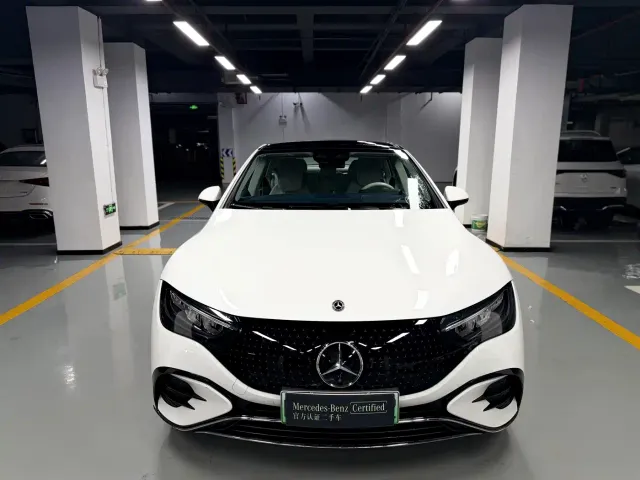 Mercedes-Benz EQE — Фото автомобиля 2