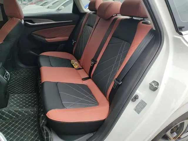 Changan Eado — Фото автомобиля 16