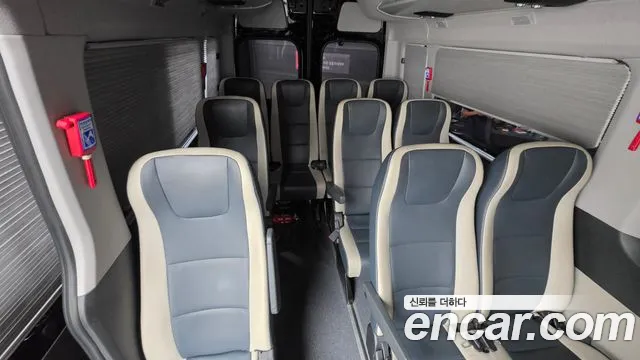 Hyundai Solati Solati 15 мест — Фото автомобиля 19