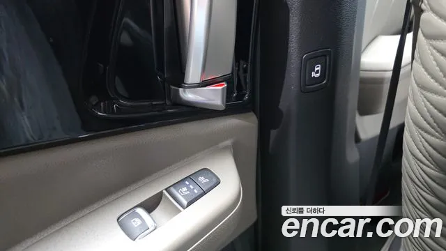 Kia Carnival — Фото автомобиля 28